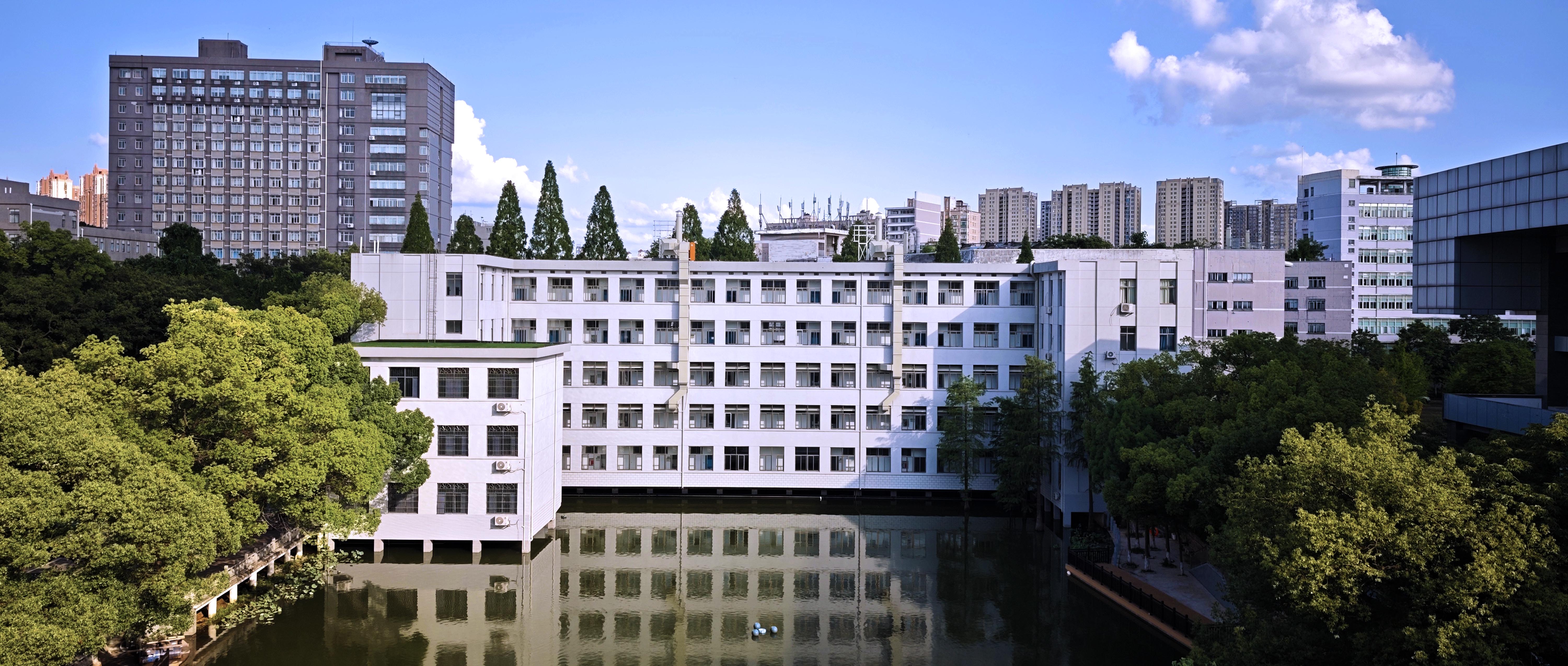 经世楼.jpg